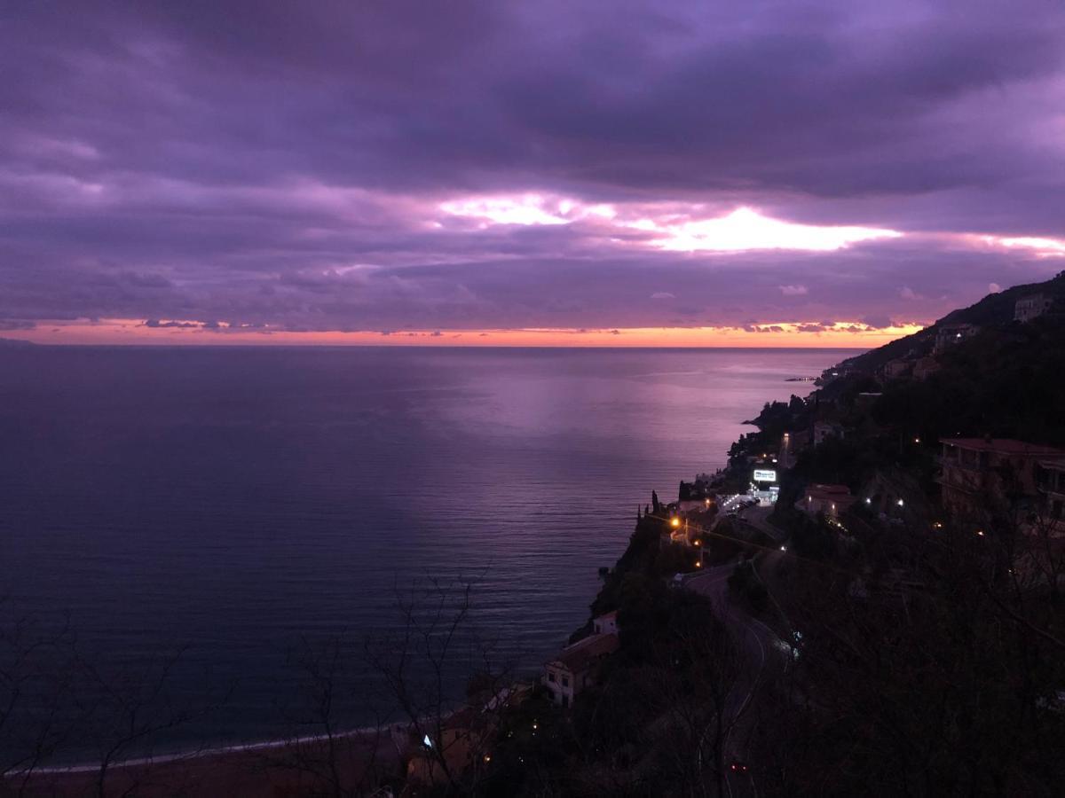 Casa Flora Bed & Breakfast Vietri sul Mare Exterior photo